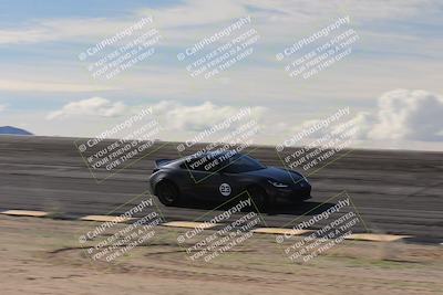 media/Jan-04-2026-SCCA SD (Sun) [[defc442887]]/4-Novice Group/Session 2 Bowl Speed Pans/